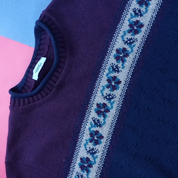 Vintage Sweaters - Vintage Northern Reflections Essential Rose Knitted Sweater